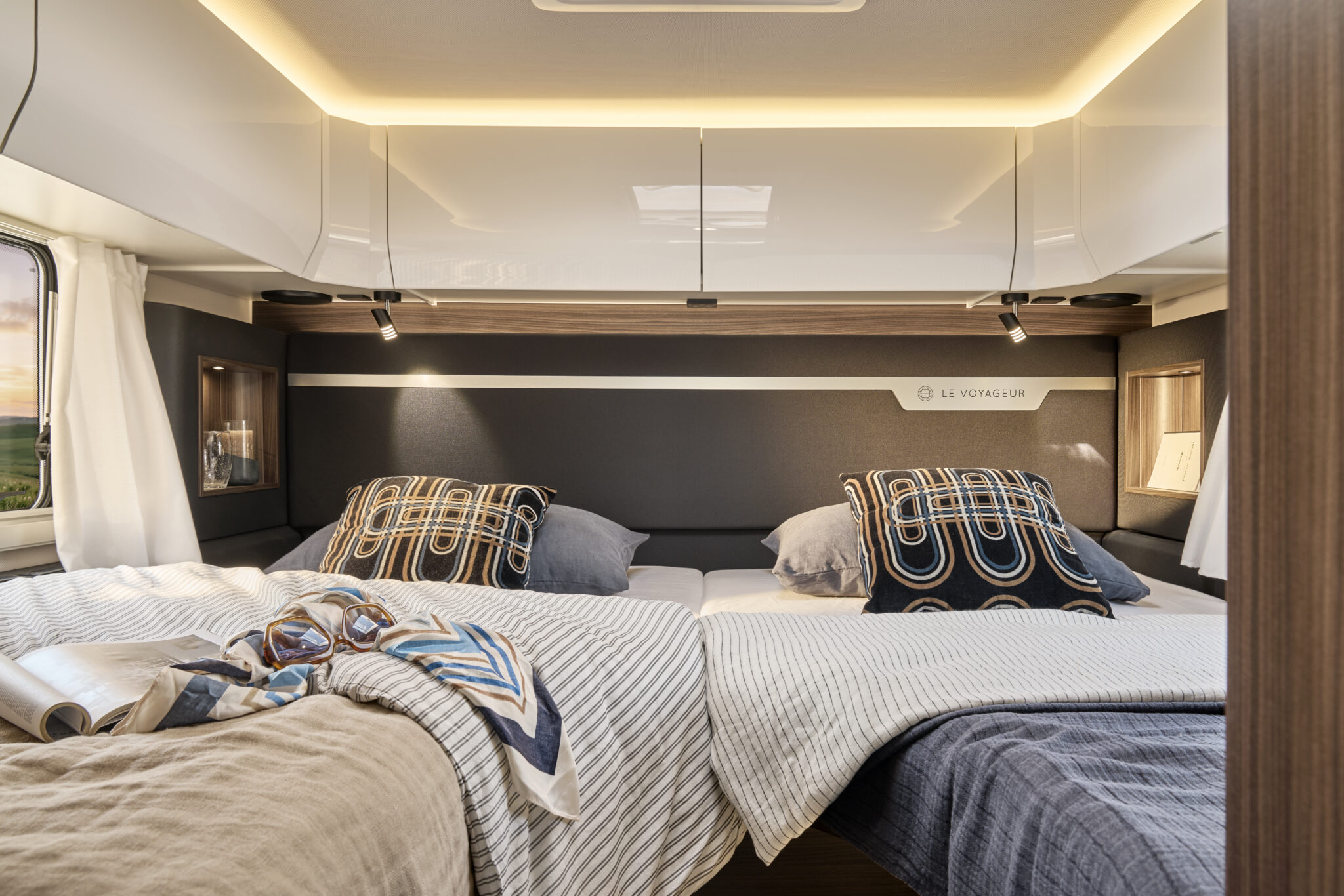 Bedroom — LVXH7.9 GJF