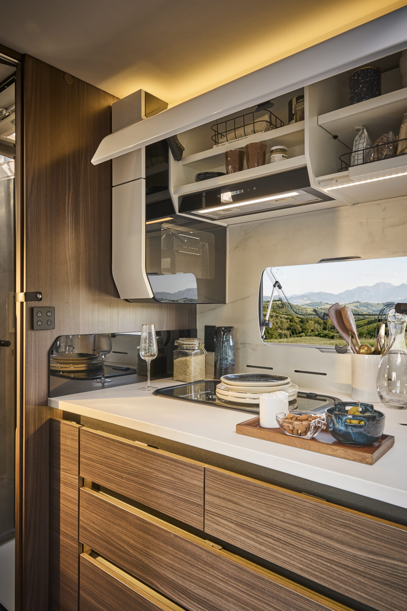 Kitchen — LVXH7.6 CF